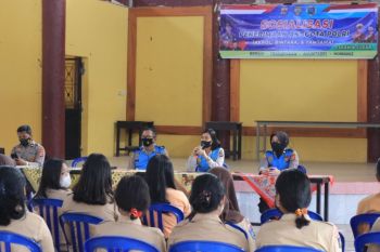 Polres Lombok Utara edukasi pelajar terkait penerimaan anggota Polri