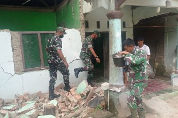1.699 rumah rusak kena gempa