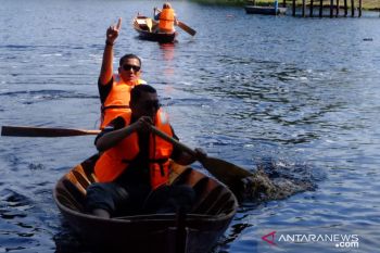 Bupati instruksikan Dinas PU segera perbaiki jalan wisata Telaga Air Merah