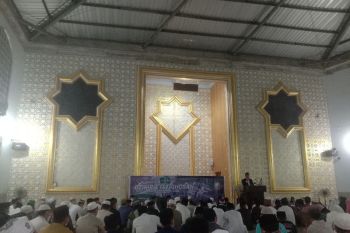 Masyarakat Sulawesi Barat diminta perbanyak shalawat dan istighfar