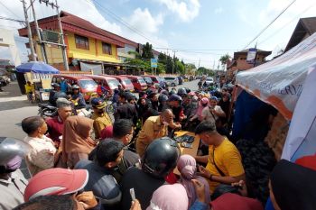 Pemkot Bukittinggi gelar operasi minyak goreng murah, dijual Rp14 ribu/liter