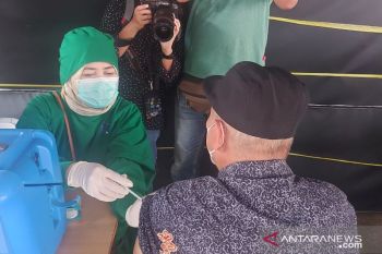 Pemkot Palu  targetkan pekan ini vaksinasi lansia di angka 60 persen