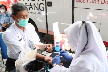 Kemenkumham sumbang darah peringati Hari Bhakti Imigrasi