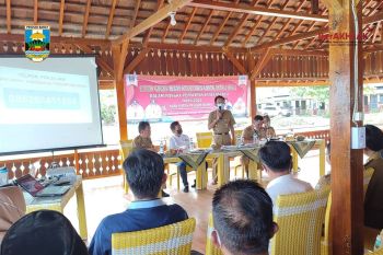 Bupati Pesisir Barat imbau desa bisa anggarkan untuk program KLA 2022