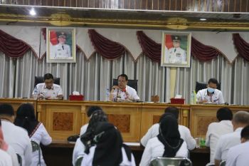 Pemkab Lambar gelar rapat evaluasi COVID-19