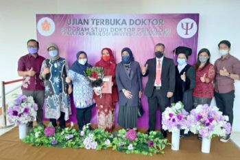 Dosen Psikologi USM Rusmalia Dewi raih doktor di Ubaya