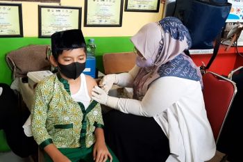 Vaksinasi COVID-19 di Pekanbaru capai 106,7 persen