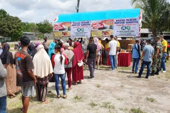 Sikapi melambungnya harga, Musim Mas Group distribusikan 72.000 liter minyak goreng di Kotim