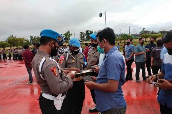 Provos Polda Kaltara melakukan penegakan disiplin