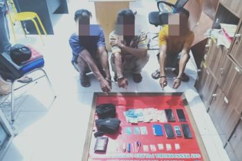 Hendak konsumsi sabu di pinggir jalan, tiga sopir truk proyek Mandalika dibekuk