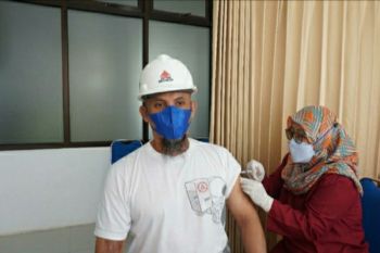 78 karyawan Semen Gresik Pabrik Rembang divaksin "booster"