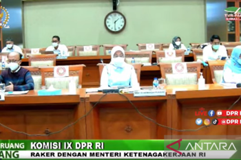 Menaker surati kepala daerah yang menetapkan UMP tidak sesuai ketentuan