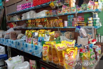 Harga minyak goreng di Banda Aceh masih bertahan tinggi