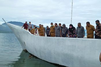 Pemkab Solok patuhi instruksi Gubernur, hentikan pembangunan pendukung pariwisata di Danau Singkarak