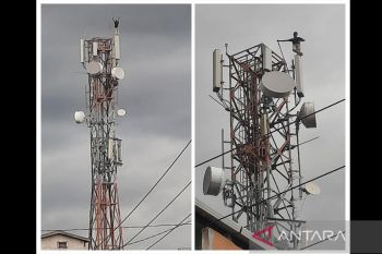 Seorang pria nekat naik tower telekomunikasi  tanpa pengaman di Muara Teweh