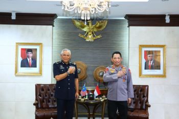 Kepala Kepolisian Indonesia dan Malaysia bahas pekerja migran