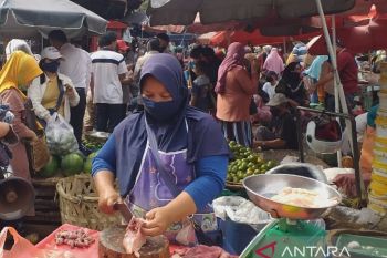 Disperindag Sumsel awasi  penerapan kebijakan minyak goreng satu harga