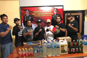 Tim Cobra Sat Narkoba sita puluhan botol miras di wilayah Sape