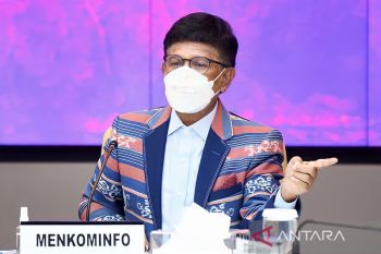 Johnny G. Plate perintahkan pembatasan kerja di kantor Kementerian Kominfo