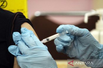 Sebanyak 184,68 juta penduduk Indonesia sudah vaksinasi COVID-19