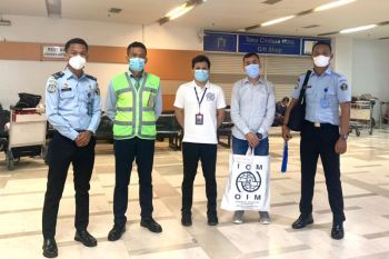 Seorang pencari suaka Afghanistan dapat pemukiman kembali di Australia