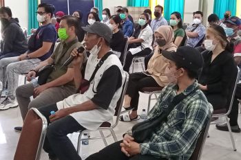 Keluarga berharap jenazah DJ Indah Cleo cepat teridentifikasi