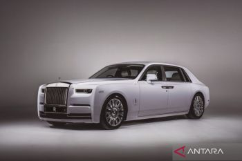 Phantom Orchid, dikenalkan  Rolls-Royce Motor Cars Singapura