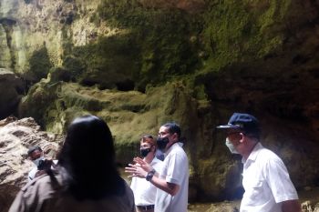 Labuan Bajo to benefit from G20 side events: official