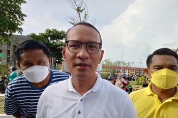 Wali Kota Mataram mengajak para pejabat lakukan vaksinasi penguat