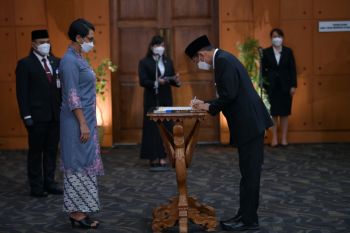 Sekjen Kemendikbudristek lantik 58 pejabat baru