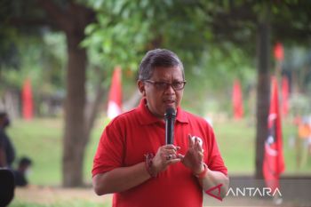 Hasto Kristiyanto tegaskan penunjukan Kepala Otorita IKN kewenangan Jokowi