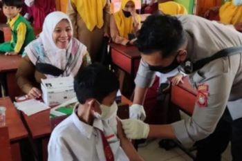 Polres Pasangkayu turunkan seluruh personel sosialisasikan vaksin anak 6-11 tahun