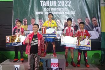 Sandi Karsa juara umum turnamen bulu tangkis Sulsel Cup 2022