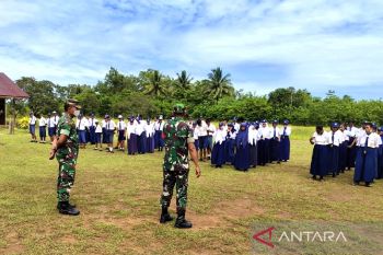TNI sosialisasikan salam Pancasila ke siswa SMPN 2 Muting Merauke