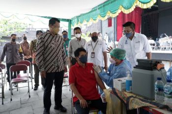Vaksinasi penguat di Sleman ditargetkan selesai Februari