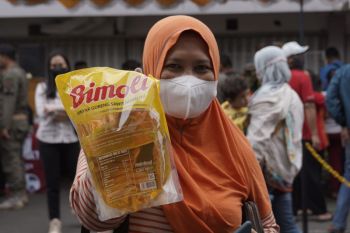 Pedagang di Kota Salatiga apresiasi Menko Perekonomian Airlangga upayakan minyak goreng murah