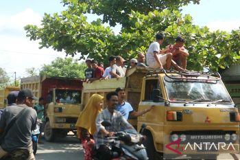 Sopir enggan bayar pajak  hingga pemda akomodasi aspirasinya