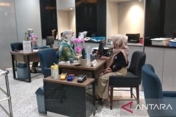 PT Antam Palembang relokasi butik  emas ke mal