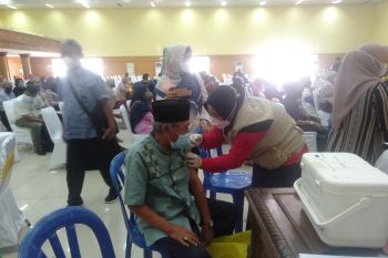 Cakupan vaksinasi lansia di Kabupaten OKU capai 62,91 persen