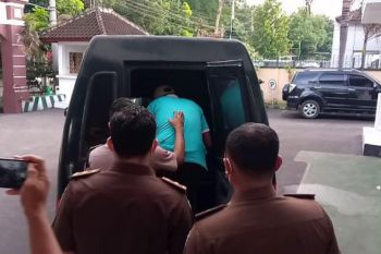 PPK kasus proyek pengerukan Labuhan Haji ditahan jaksa