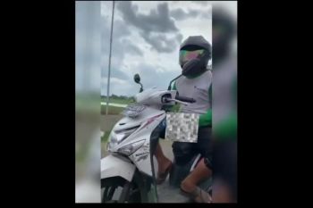 Polisi tangkap pelaku pamerkan alat vital sambil naiki sepeda motor di jalanan Tulungagung Jatim