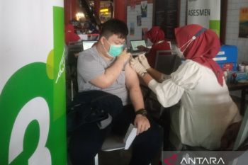Pemkot Makassar maksimalkan program vaksinasi cegah varian Omicron
