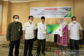 Dharmasraya daftarkan 3.647 pegawai non -ASN menjadi peserta BPJAMSOSTEK