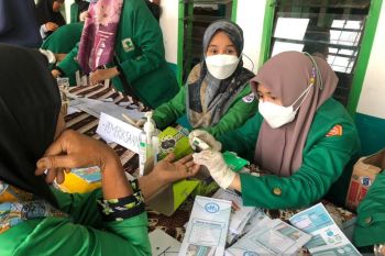 Mahasiswa prodi Kebidanan Unand gelar pengabdian masyarakat di Lambung Bukik