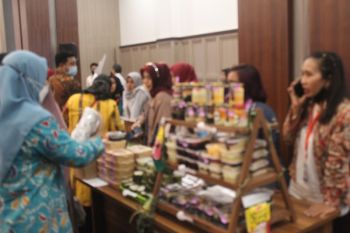 Pemkab Lombok Tengah mendorong UMKM manfaatkan digitalisasi