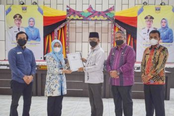 Meningkat ke Zona Kuning, Khairunas berkomitmen Solok Selatan tingkatkan pelayanan publik