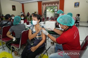 135.209.233 orang peroleh vaksin COVID-19 dosis lengkap