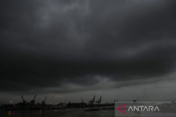 BMKG: Warga Sumsel diminta waspada hujan disertai petir berdurasi singkat
