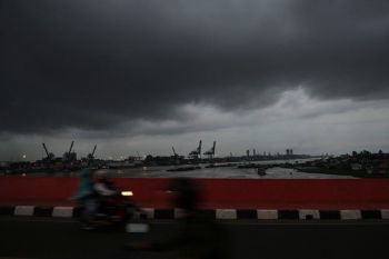 BMKG keluarkan peringatan  hujan lebat di beberapa wilayah Indonesia
