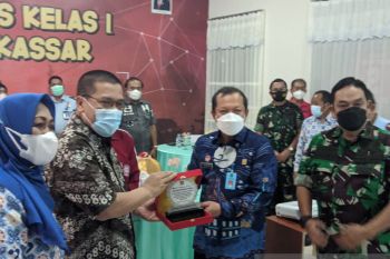 BKKBN, Kemenkumham dan para pihak adakan baksos di Lapas Makassar